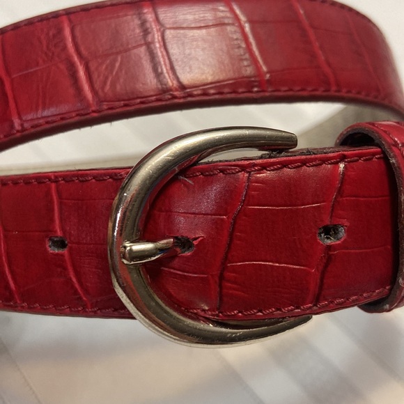 Red Genuine Leather Womens Crocodile Print Belt- L- 36/38 see measurements- EUC - Picture 1 of 7